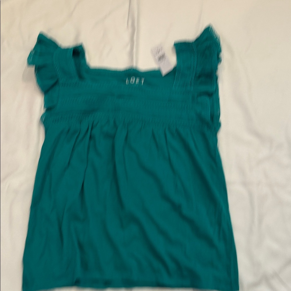 Loft women's flutter sleeve tank, size Small, NWT
